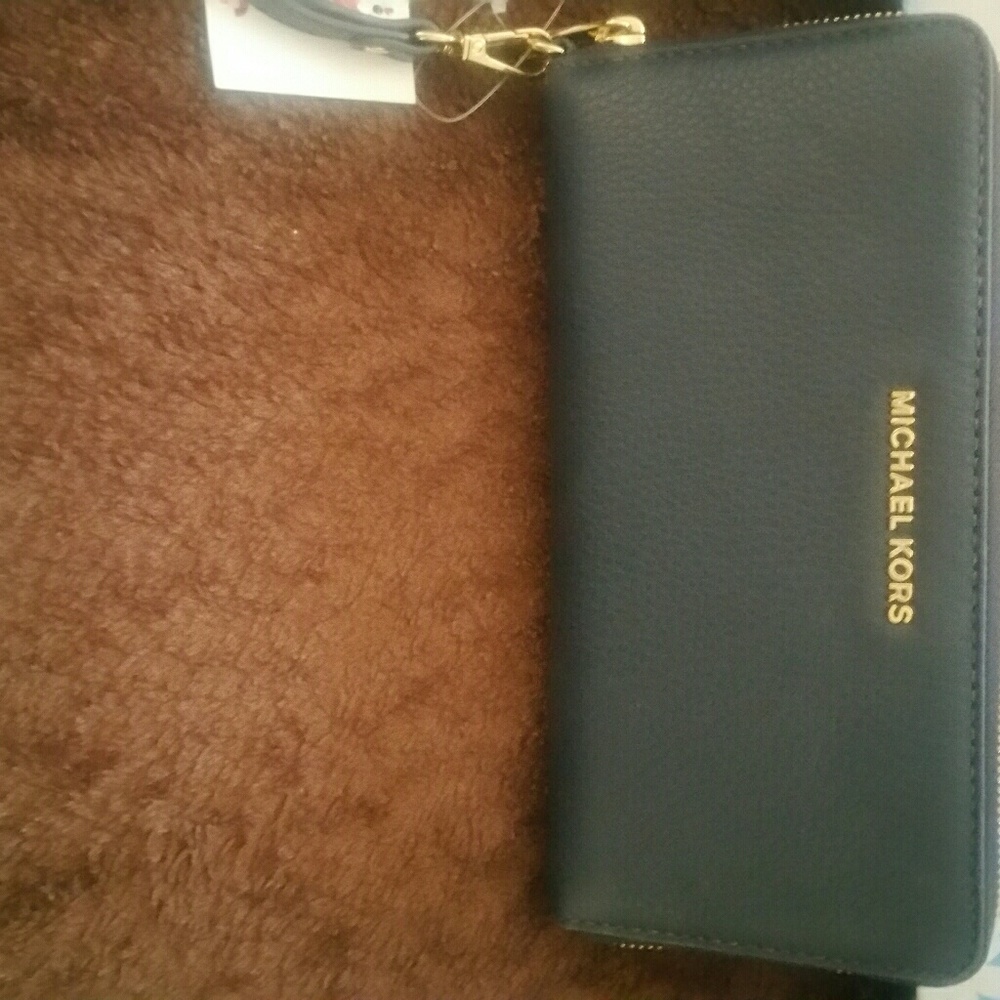 Michael Kors Navy Blue wallet NWT
